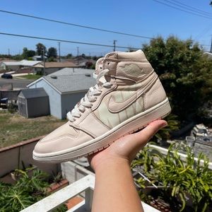 SOLD ✅✅ - Jordan 1 Retro High 'Guava Ice' - Size 9 GREAT CONDITION